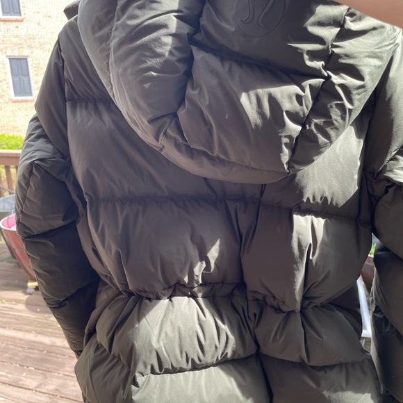 Lululemon Wonder Puff Jacket - Picture 2 of 16